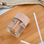 Cylindrical glass base bottle 9999 (XP19) - Image 3